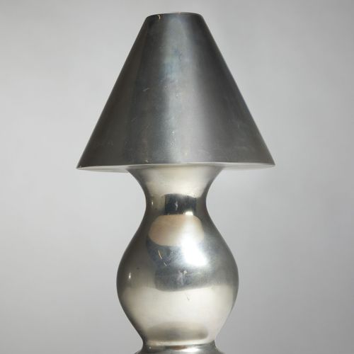 Null Hubert LE GALL Born in 1961
Geode" lamp - 2002
Nickel-plated bronze, leaf-g&hellip;