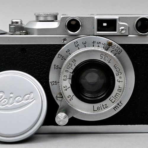 Leica Kamera mit Zubehör / Leica camera 徕卡35毫米相机，韦茨拉尔，恩斯特 莱茨，1930年代，索格。Schrauble&hellip;