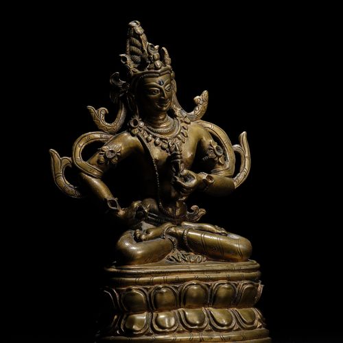 STATUETTE DE VAJRASATTVA EN LAITON INCRUSTÉ D'ARGENT TIBET, VERS XIIIE SIÈCLE ST&hellip;