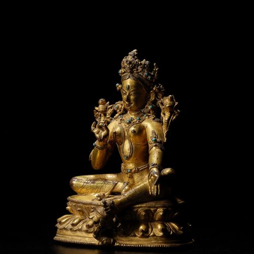 STATUETTE DE TARA VERTE EN ALLIAGE DE CUIVRE DORÉ TIBET, XIVE/XVE SIÈCLE STATUET&hellip;