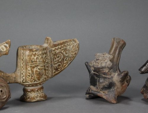 VARIA, Süd- und Mittelamerika Set of 5 pieces: 1) Bellied vial with a long neck,&hellip;
