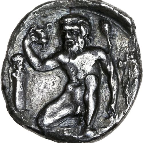 Null SICILE : Naxos (vers 400 av. J.-C.) Didrachme. 7,03 g. Tête d Apollon lauré&hellip;