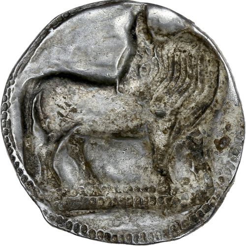 Null LUCANIE : Sybaris (560-510 av. J.-C.) Statère incus. 8,21 g. Taureau debout&hellip;