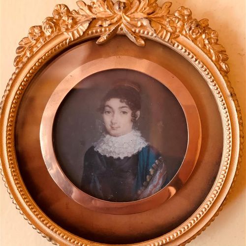 Ecole FRANCAISE du début du XIXe siècle 
Portrait de femme à la colerette de den&hellip;