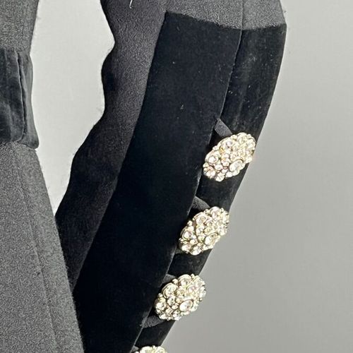 Null ISABELLE ALLARD Paris - Robe cocktail boutons strass - Taille 40

Le modèle&hellip;