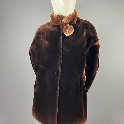 Null SPRUNG - REVILLON - Manteau de fourrure et toque en vison - Env Taille L

-&hellip;