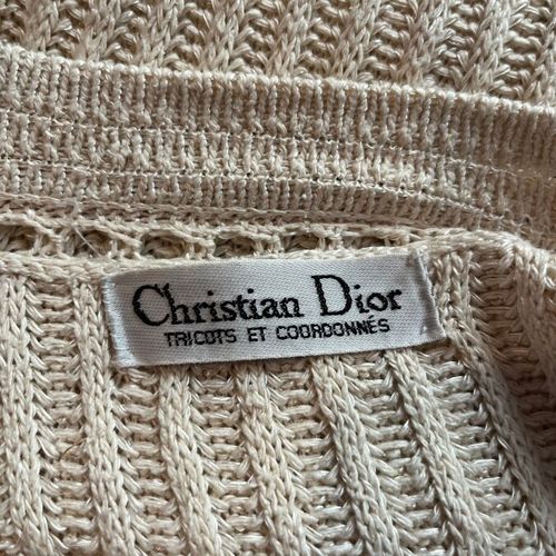 Null CHRISTIAN DIOR Tricots & Coordonnés - Knitted cardigan

This model is cut f&hellip;