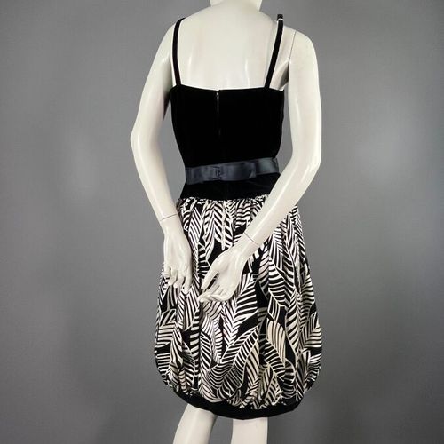 Null CLAUDE RIHA - Black and white cocktail dress - Size S - 80s

This model is &hellip;