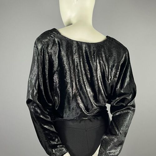 Null JEAN LOUIS SCHERRER Boutique - Black velvet and lurex top - 1980s

Cut from&hellip;