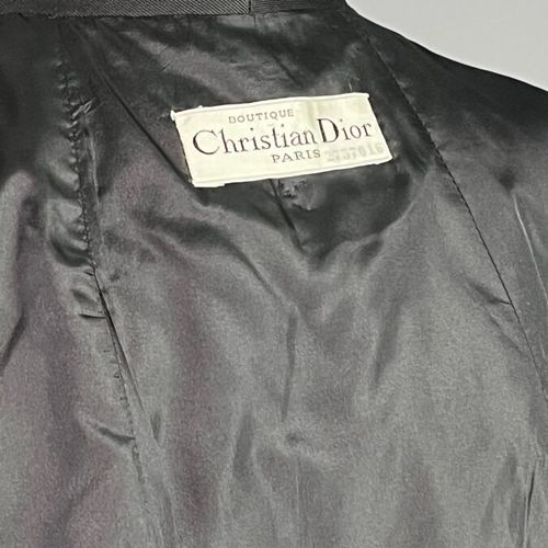 Null CHRISTIAN DIOR Boutique - Vers 1959 - Yves Saint Laurent - Manteau trapèze &hellip;