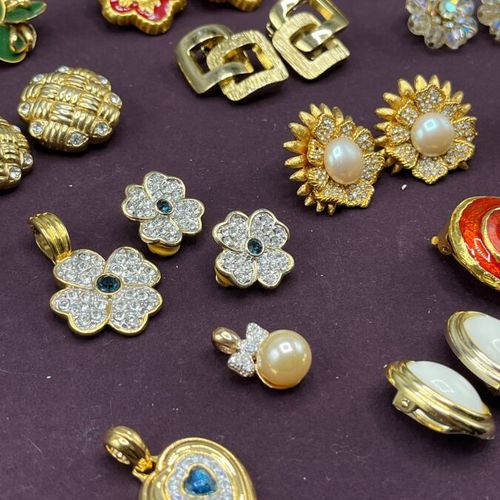 Null Set of costume jewelry including

13 clip earrings, including a CARVEN mode&hellip;