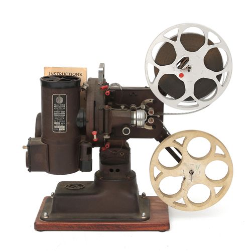 Null Un proyector de 16 mm, Victor Animatograph Coporation, Estados Unidos, alre&hellip;