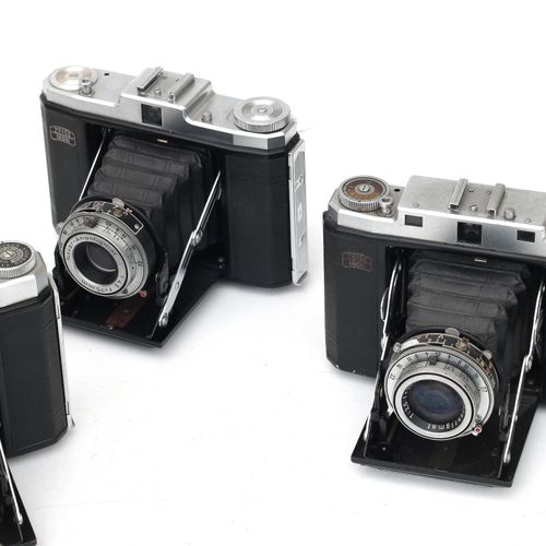 Null 五台折叠式相机，包括蔡司：Ikonta, Super Ikonta, Nettar, Taisei Welmy和Voigtländer Bessa I&hellip;