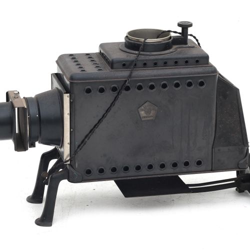 Null 一台Liesegang Janus "Epidiaskop"/ epidiascoop投影机，1930年代。