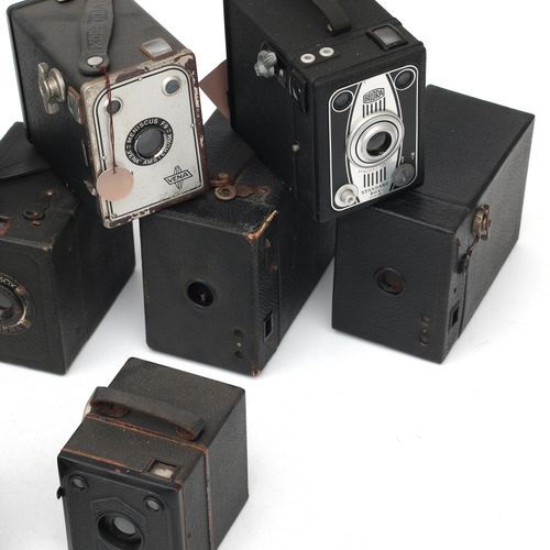 Null Diez cámaras de caja, Agfa, Bilora y Lumiere, primera mitad del siglo XX.