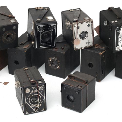 Null Ten box cameras, Agfa, Bilora, and Lumiere, first half 20th century.