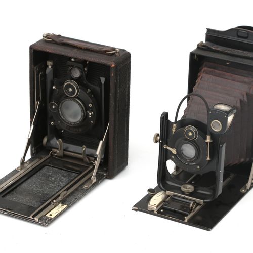 四台用于玻璃板的折叠式相机，其中包括。Zeiss Ikon，主要是德国，20世纪初。