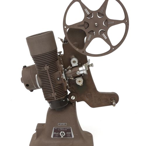 Null Bell & Howell-Gaumont 8 mm Filmprojektor, Modell 606, Engeland, 50 Jahre.