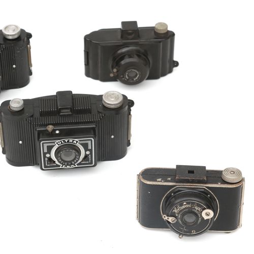 Null Seven bakelite cameras, including, amongst others, Fex France, second half &hellip;