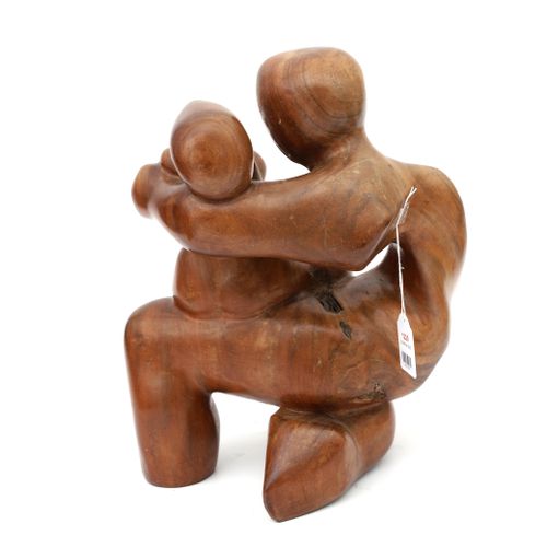 Null 现代风格雕刻的双人红木雕塑。高度：39厘米。