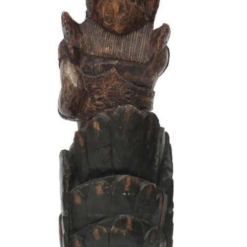 Null Talla de madera que representa a Garuda con Vishnu a la espalda, Indonesia,&hellip;