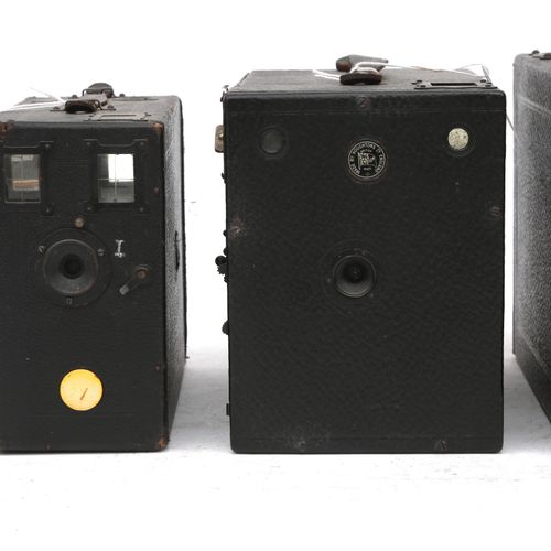 Null (4) Houghtons Ltd; Ensign Box camera's. One with side loader and a J-B Ensi&hellip;