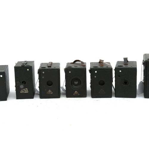 Null (7) Box-Kameras, hauptsächlich APM.