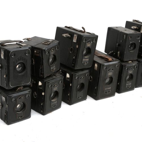 Null (14) Zeiss Ikon: Box Tengor.他们那个时代最先进的盒子。大多数有光圈，内置快门速度和各种过滤器。