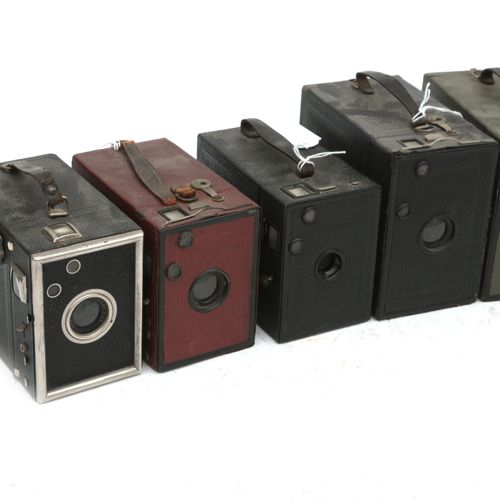 Null (10) 箱式摄像机，特别是Eho。不同的尺寸和颜色，Wo.红色、绿色和汽油。