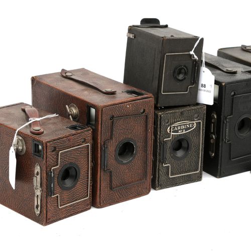 Null (9) Box camera's, mostly Ensign. Multicolored in grey, brown and black. But&hellip;