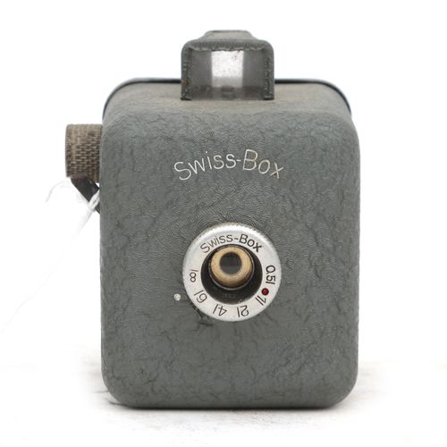 Null Suter : Swiss-Box. C. 1915. Film 127, exposition 3x4cm, caméra de type boît&hellip;