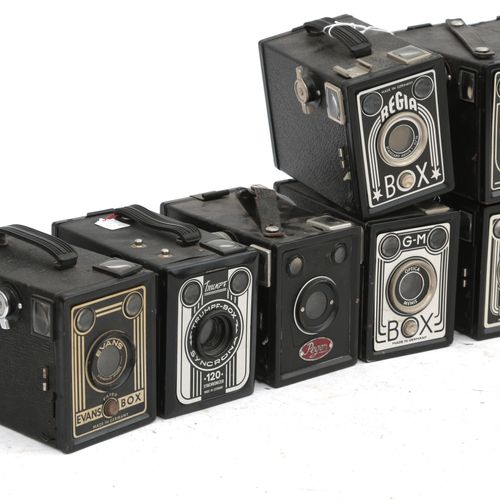 Null (14) Metalen box camera's, Germany. Diverse types like Filmor, Adina, Reo B&hellip;