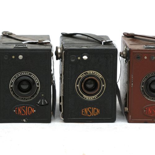 Null (5) Ensign 'All Distance' metal box camera's. The Boxes in four different c&hellip;