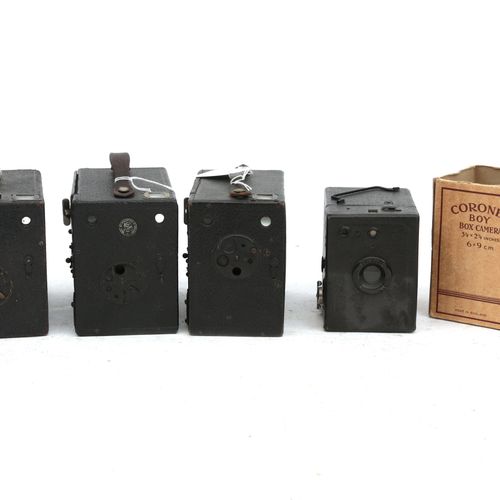 Null (4) Box camera's. Among which Ensign and Maxim No. 2.