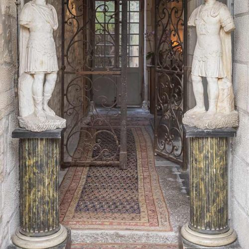Null 240. Paire de statues d’empereurs à l’antique, Italie, début XIXe siècle, e&hellip;
