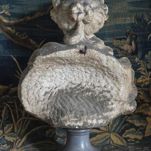 Null 322. Buste de femme en marbre France, XVIIIe siècle,représentant Flore ou l&hellip;