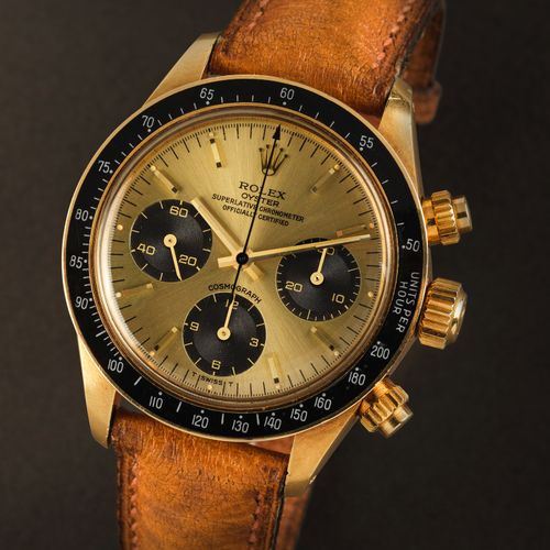 Rolex. Beau et rare chronographe bracelet en or jaune 18K (750) mouvement mécani&hellip;