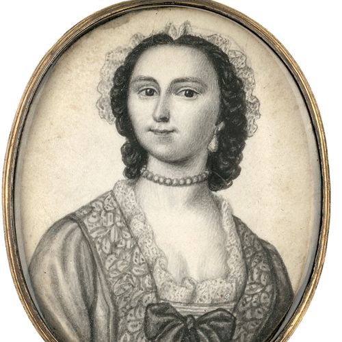 FERGUSON, James 一个年轻女子的肖像缩影，黑发戴着蕾丝帽，带着珍珠项链和耳环，肩部有深色蝴蝶结。牛皮纸上的黑色钢笔水墨画，灰色水洗。6 x 4,8&hellip;