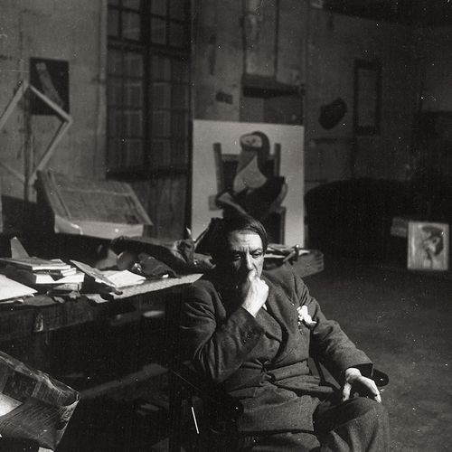 Picasso, Pablo Fotografo: Peter Rose Pulham (1910-1956). Pablo Picasso nel suo s&hellip;