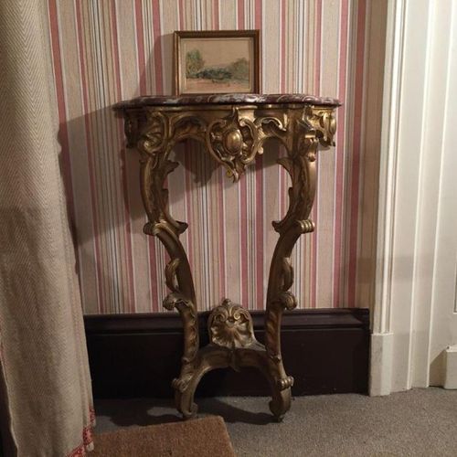 Null Gilded wood CONSOLE, resting on two legs connected by a crosspiece decorate&hellip;