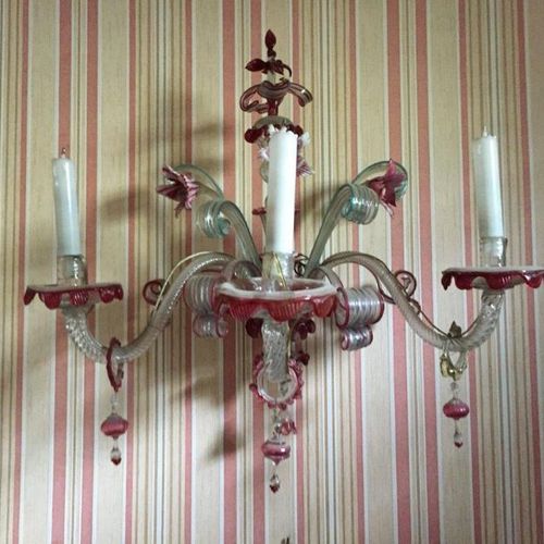 Null MURANO. LUSTRE in damaged glass transformed into wall lamp with three arms &hellip;