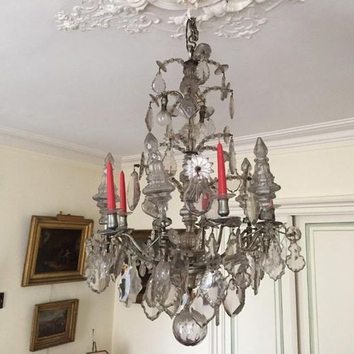 Null A crystal chandelier with five arms and five covered vases. 19th century. H&hellip;