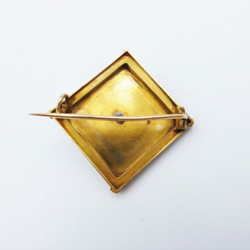 Null Broche XIXe s., 2 ors sertie d'une pyramide de lapis lazuli et de demi-perl&hellip;
