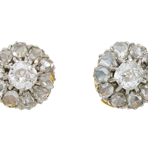 Null Paire de clous d'oreilles XIXe s., 2 ors 750 serti de diamants taille ancie&hellip;