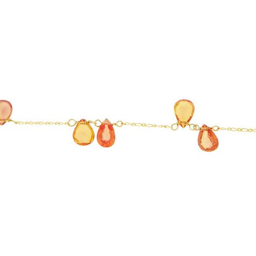 Null Bracelet or 750 retenant des saphirs oranges taille poire, long. Ajustable &hellip;