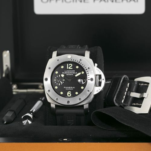 Null Panerai, Luminor Submersible 1950, réf. PAM 00243/OP6780, Ed. Limitée n°K24&hellip;