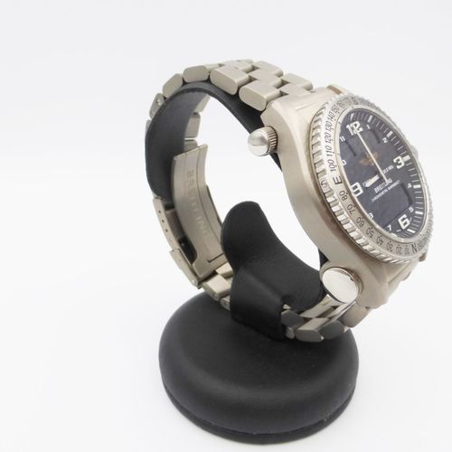 Null Breitling, Emergency, réf. 363312, montre-bracelet en acier avec émetteur d&hellip;