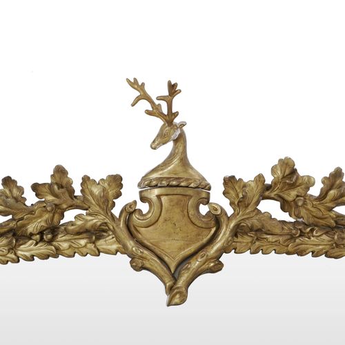 Null Grand miroir d'époque Victorienne, en bois doré et sculpté d'un riche décor&hellip;