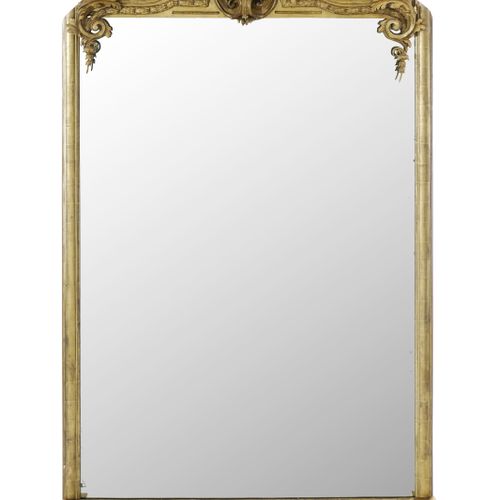 Null Grand miroir, Angleterre, XIXe s., en bois doré, fronton orné de feuilles d&hellip;