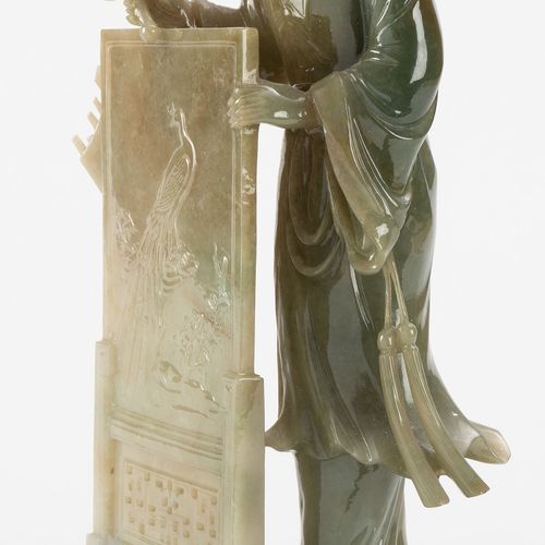 Null Femme à l'éventail avec écran de table, sculpture en jade, Chine, sur socle&hellip;